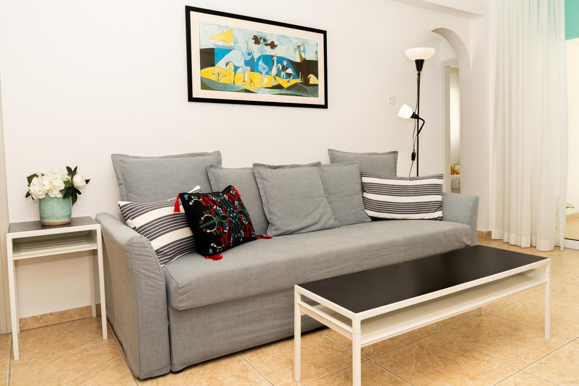 Olivia Mackenzie 2 Bedroom Flat With Pool Larnaca Luaran gambar